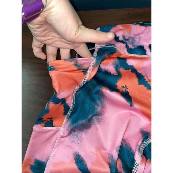 Tek Gear Cropped Active Leggings with Pockets - Picture 3 of 5